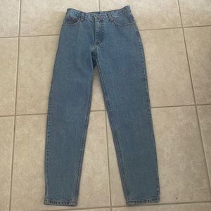 Brandy Melville straight leg jeans!